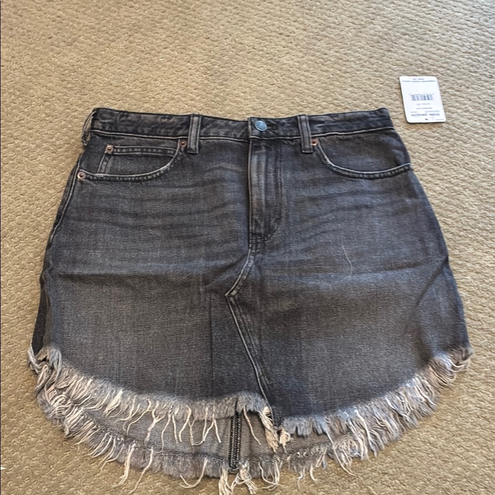 NWT FREE PEOPLE BAILEY DENIM MINI MAVERICK Frayed Hem  Skirt